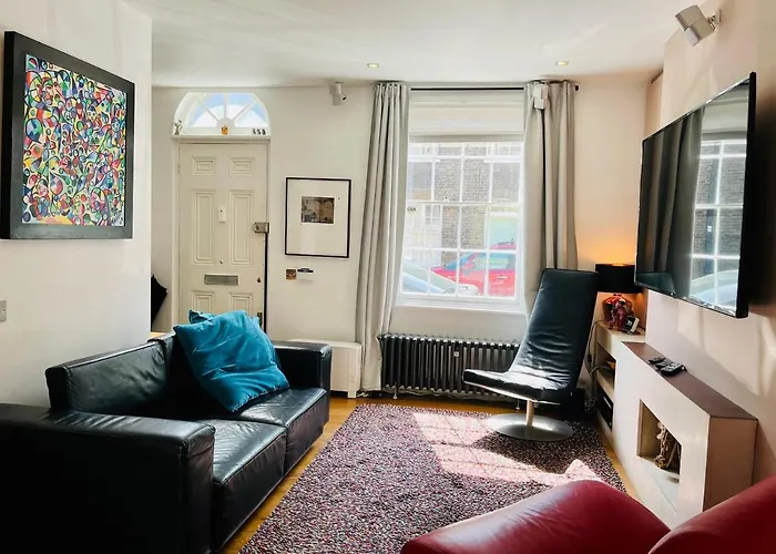 Georgian Superstar Villa London